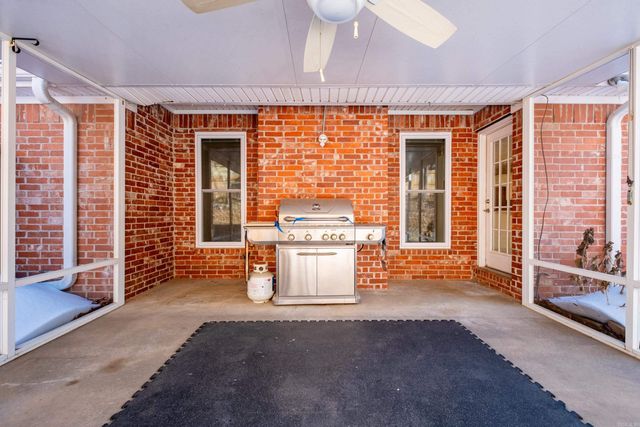 1804 Sawgrass Drive, Little Rock, AR 72212