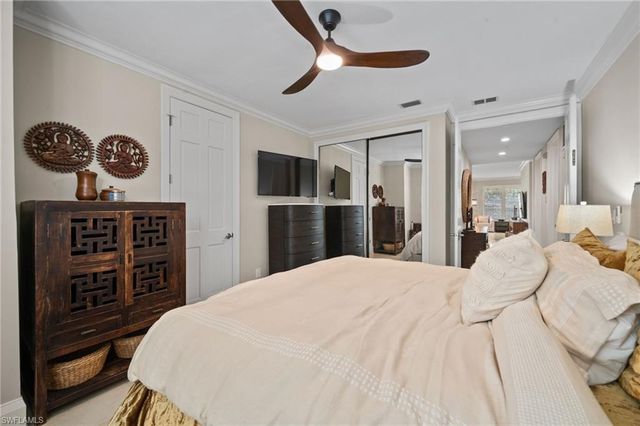 261 Colonade CIR # 2701, Naples, FL 34103