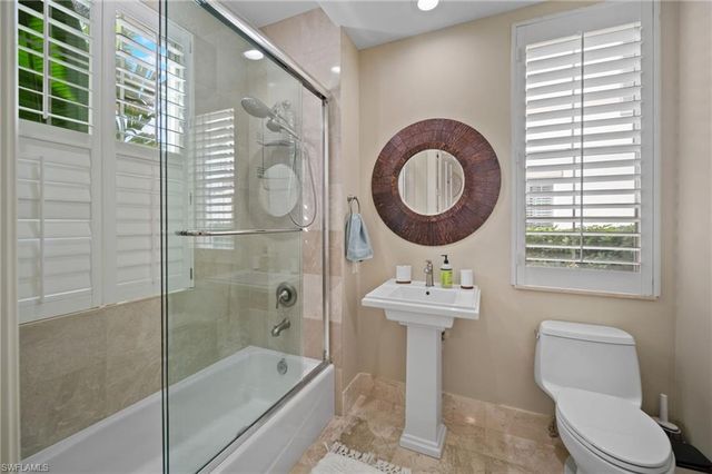 261 Colonade CIR # 2701, Naples, FL 34103