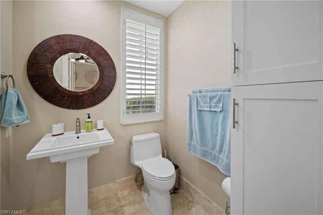 261 Colonade CIR # 2701, Naples, FL 34103