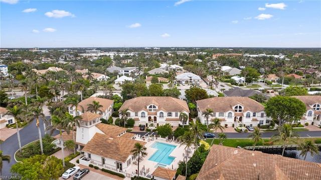 261 Colonade CIR # 2701, Naples, FL 34103