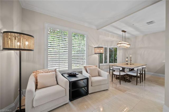 261 Colonade CIR # 2701, Naples, FL 34103