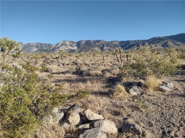 15 Tate Lane, Lucerne Valley, CA 92356