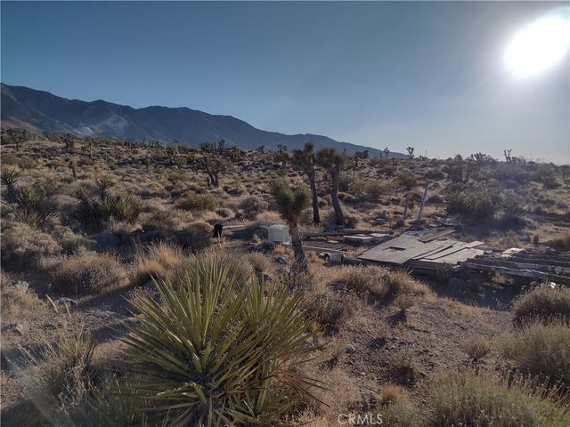 15 Tate Lane, Lucerne Valley, CA 92356