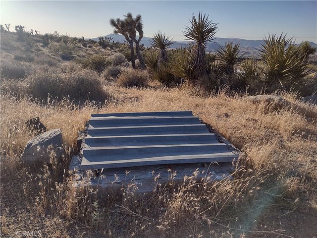 15 Tate Lane, Lucerne Valley, CA 92356