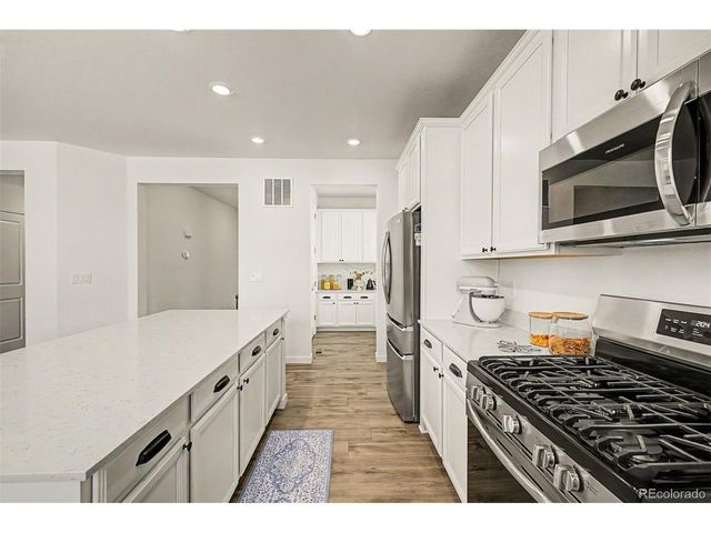 10226 Uvalda St, Commerce City, CO 80022