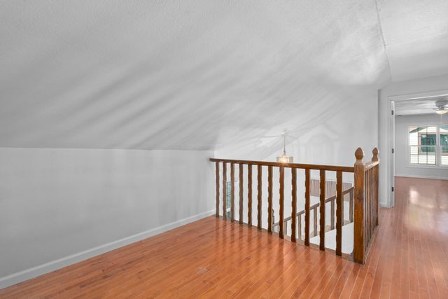 3900 South Crystal Place, Springfield, MO 65807