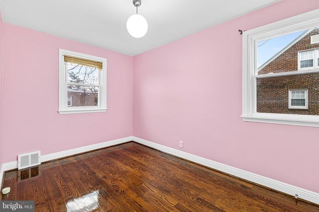 8109 BRADFORD ST, Philadelphia, PA 19152