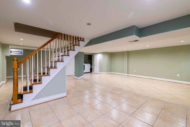 8109 BRADFORD ST, Philadelphia, PA 19152