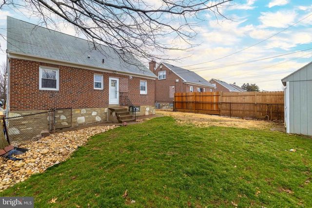 8109 BRADFORD ST, Philadelphia, PA 19152