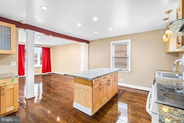 8109 BRADFORD ST, Philadelphia, PA 19152