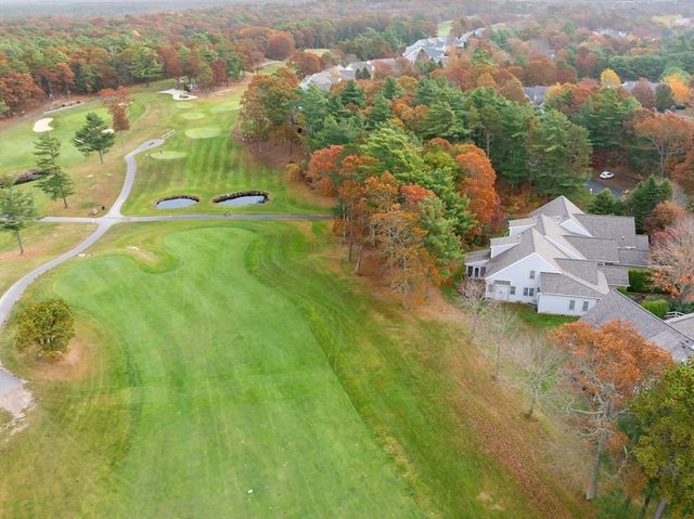 13 Laurel Hill Ct 13, Bourne, MA 02532