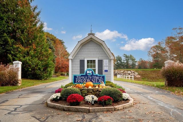 13 Laurel Hill Ct 13, Bourne, MA 02532