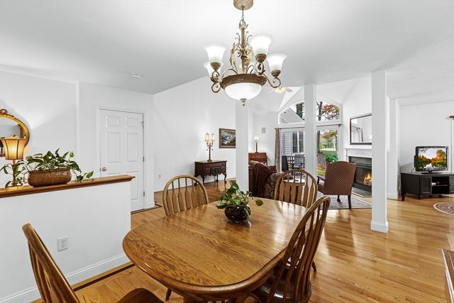 13 Laurel Hill Ct 13, Bourne, MA 02532