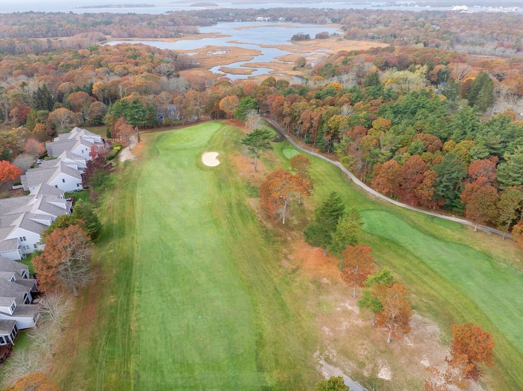 13 Laurel Hill Ct 13, Bourne, MA 02532