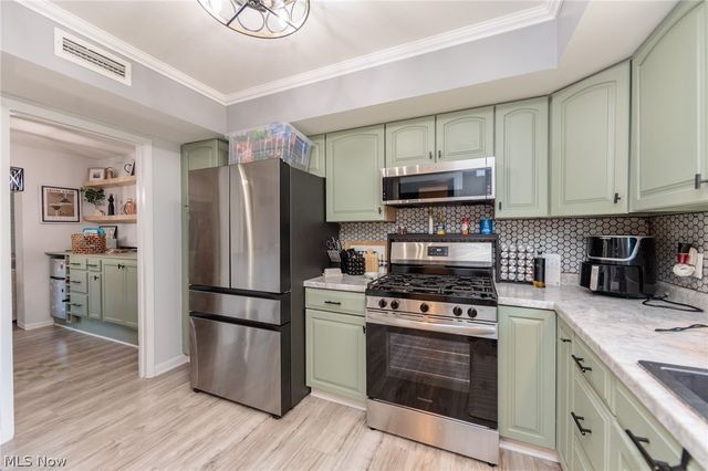 1135 Canyon View Road 101, Northfield, OH 44067