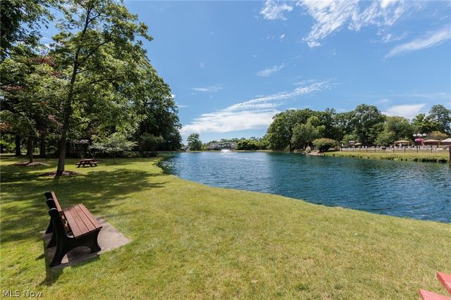1135 Canyon View Road 101, Northfield, OH 44067