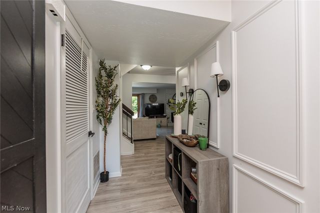 1135 Canyon View Road 101, Northfield, OH 44067