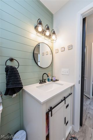 1135 Canyon View Road 101, Northfield, OH 44067
