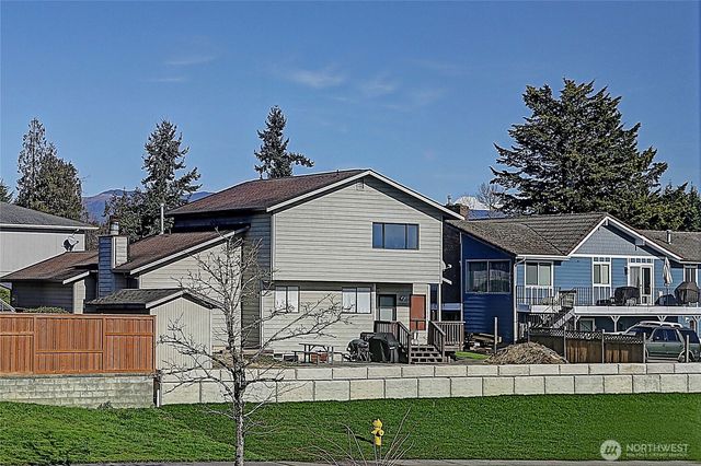 2002 Tundra Loop, Mount Vernon, WA 98273