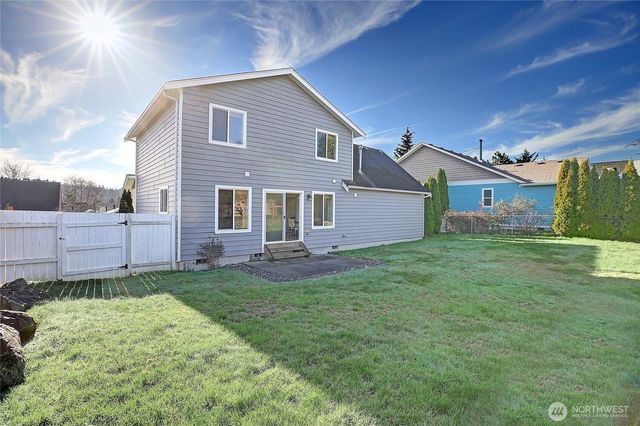 2002 Tundra Loop, Mount Vernon, WA 98273