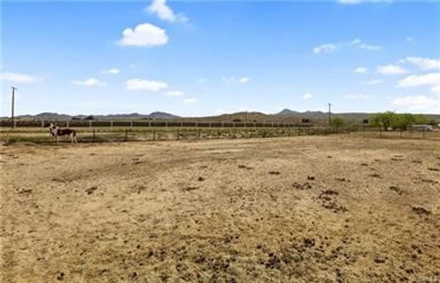 14433 Roy Rogers Ranch Road, Oro Grande, CA 92368