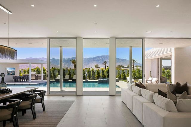 15 Via Linea, Rancho Mirage, CA 92270