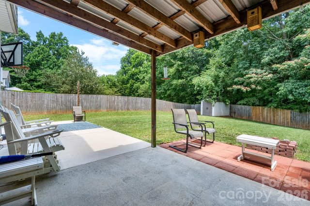 118 Devon Forest Drive, Mooresville, NC 28115