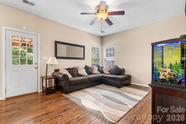 118 Devon Forest Drive, Mooresville, NC 28115