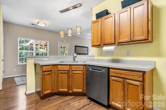 118 Devon Forest Drive, Mooresville, NC 28115