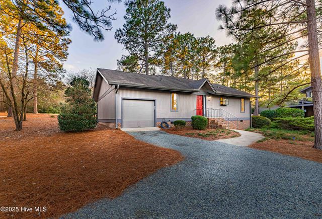 150 Glen Abbey Trail, Pinehurst, NC 28374