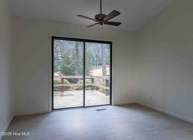 150 Glen Abbey Trail, Pinehurst, NC 28374