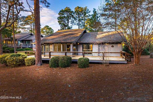 150 Glen Abbey Trail, Pinehurst, NC 28374
