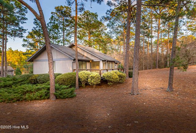 150 Glen Abbey Trail, Pinehurst, NC 28374