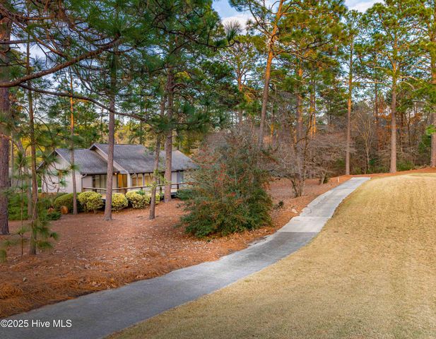 150 Glen Abbey Trail, Pinehurst, NC 28374