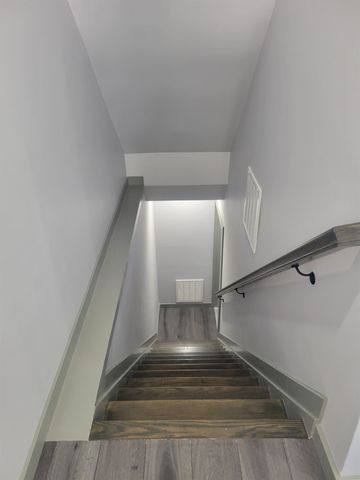 17 HARTLEY PL, Bayonne, NJ 07002