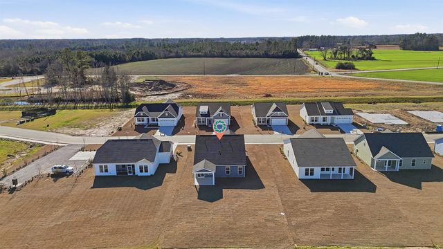 142 River Birch Dr., Loris, SC 29569