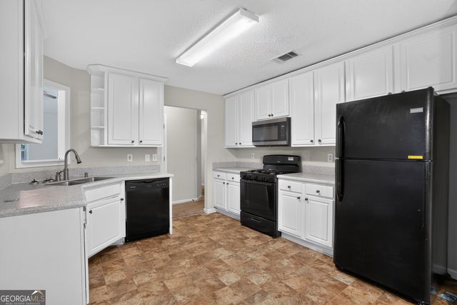 709 Patriots Point Street, Locust Grove, GA 30248