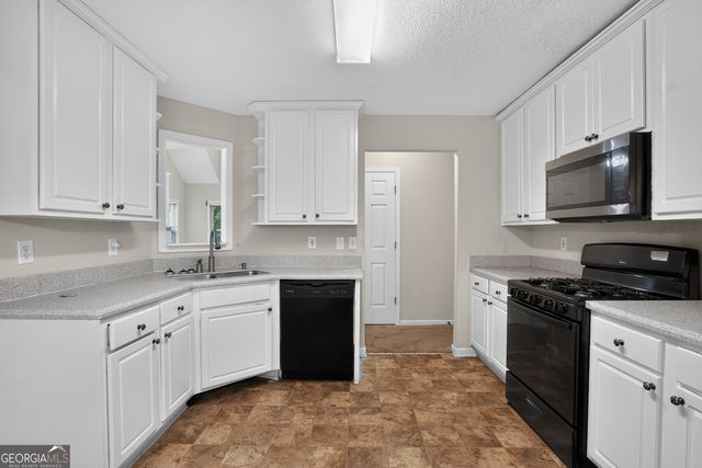 709 Patriots Point Street, Locust Grove, GA 30248