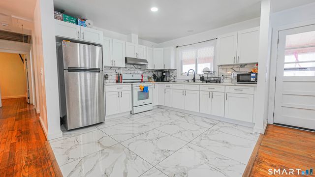 36 Benson Drive, Danbury, CT 06810