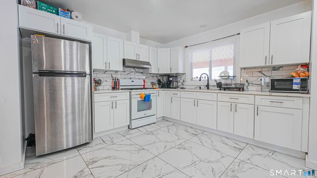 36 Benson Drive, Danbury, CT 06810