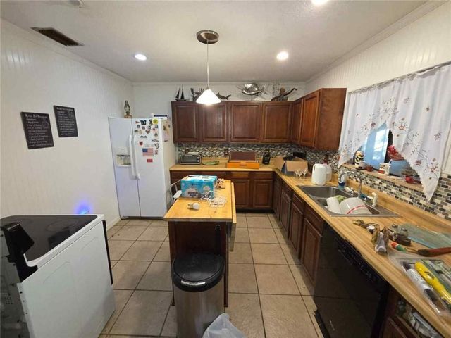 4737 Bayou Shores Drive, Coden, AL 36523