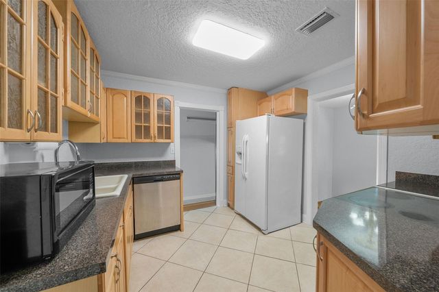 814 W INDIANA AVENUE, Tampa, FL 33603