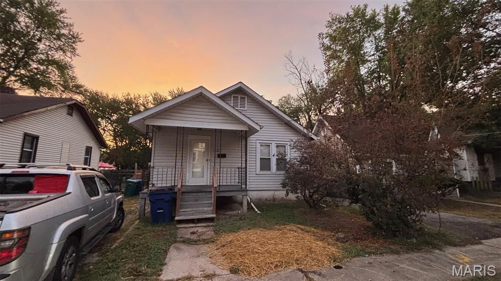 3320 Dix Avenue, St Louis, MO 63114