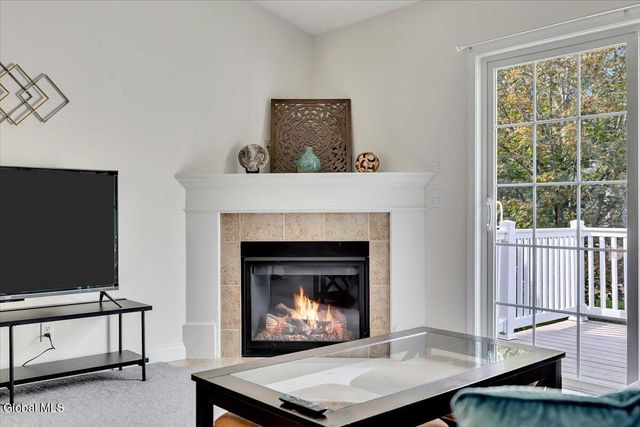 202 Royale Court, North Greenbush, NY 12180