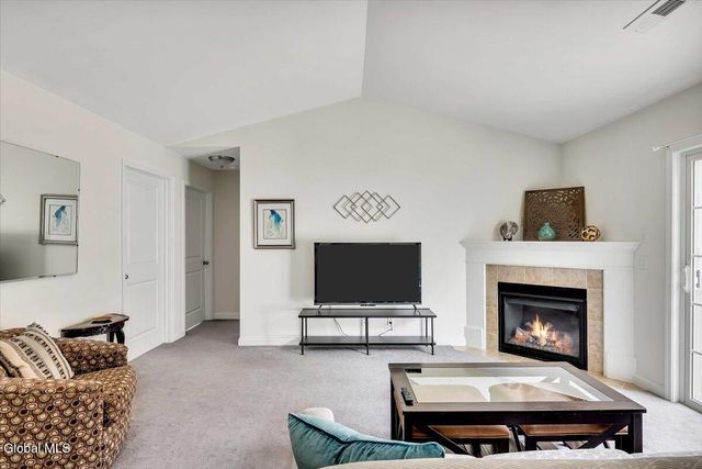 202 Royale Court, North Greenbush, NY 12180