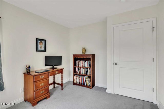 202 Royale Court, North Greenbush, NY 12180