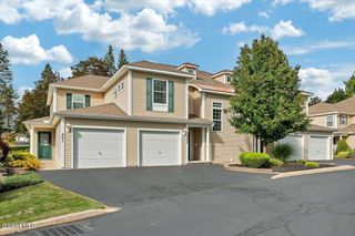 202 Royale Court, North Greenbush, NY 12180