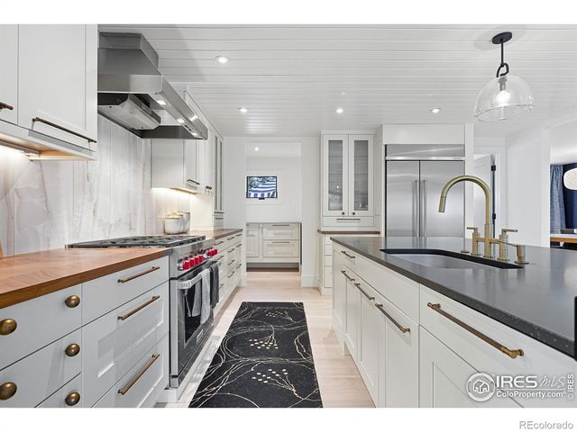 6919 Hunter Place, Boulder, CO 80301