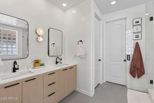 2326 E BALSAM Drive, Chandler, AZ 85286